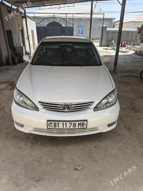 Toyota Camry 2004