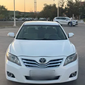 Toyota Camry 2011