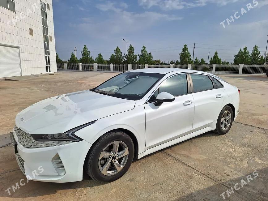 Kia K5 2021