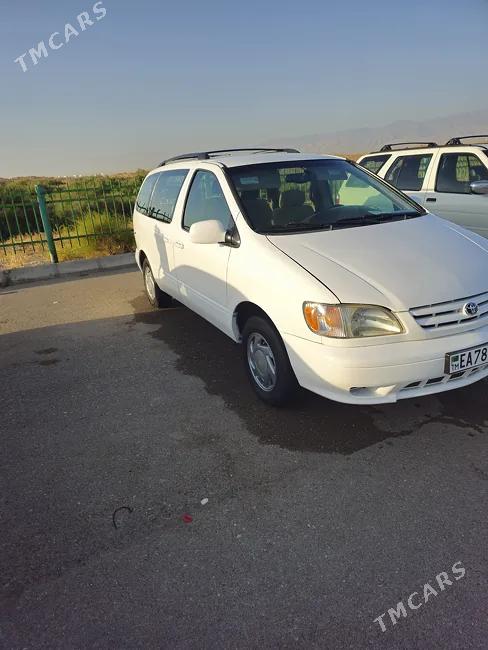 Toyota Sienna 2002