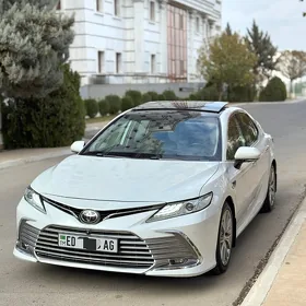 Toyota Camry 2020
