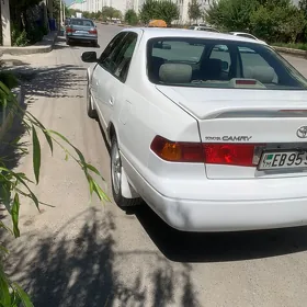 Toyota Camry 2000
