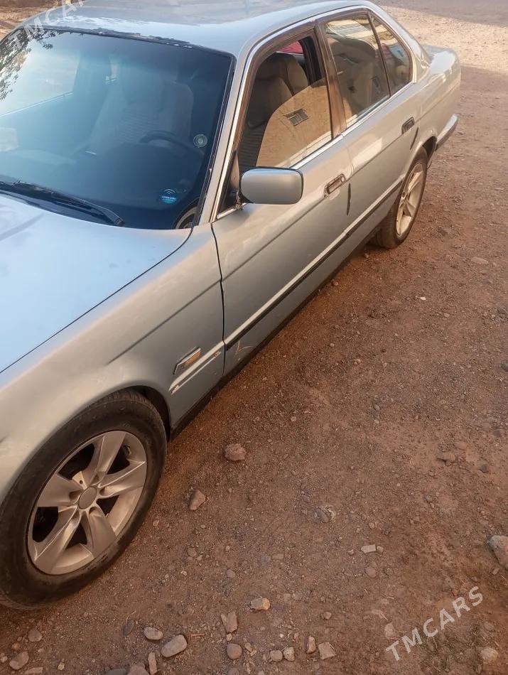 BMW 525 1992