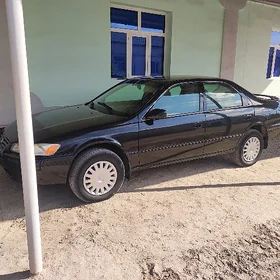 Toyota Camry 1999