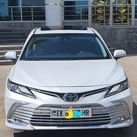 Toyota Camry 2023