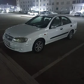 Nissan Sunny 2002