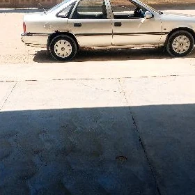 Opel Vectra 1989
