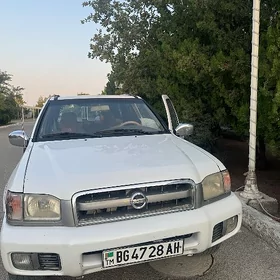 Nissan Pathfinder 2004