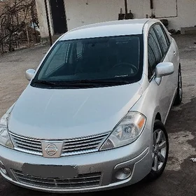 Nissan Versa 2010