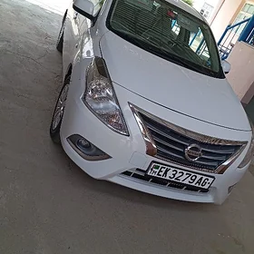 Nissan Sunny 2023
