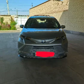 Toyota Sienna 2023