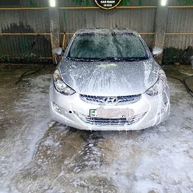 Hyundai Elantra 2011