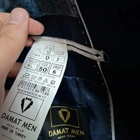 Damat kostyum