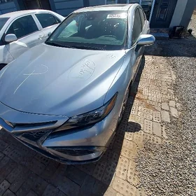 Toyota Camry 2023
