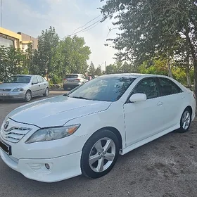 Toyota Camry 2011