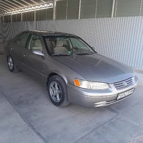 Toyota Camry 1997