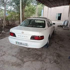 Toyota Camry 1993