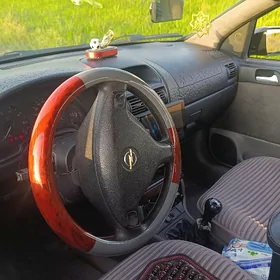 Opel Astra 1998