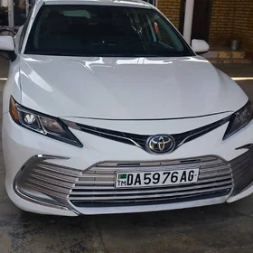 Toyota Camry 2022