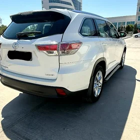 Toyota Highlander 2016