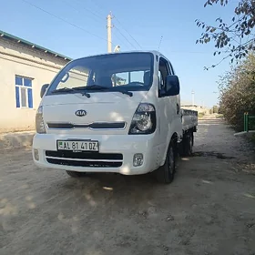 Kia Bongo 2013