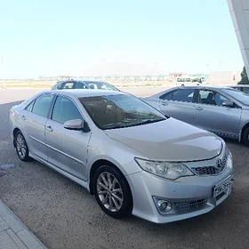 Toyota Camry 2013