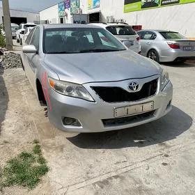 Toyota Camry 2010