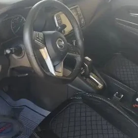 Nissan Versa 2022
