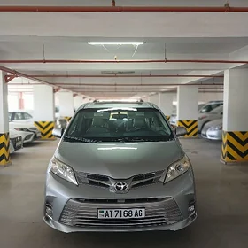 Toyota Sienna 2010