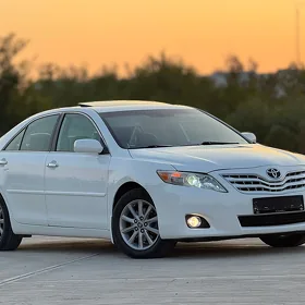 Toyota Camry 2011