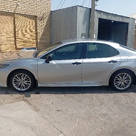 Toyota Camry 2020