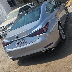Lexus ES 350 2022