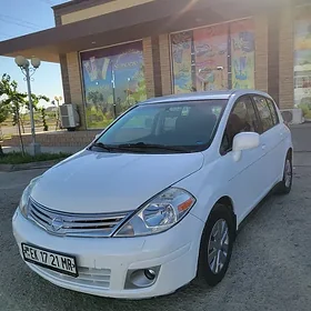 Nissan Versa 2010