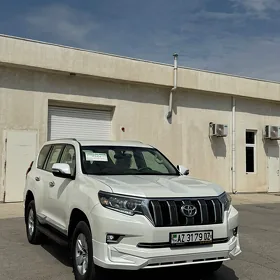 Toyota Land Cruiser Prado 2022