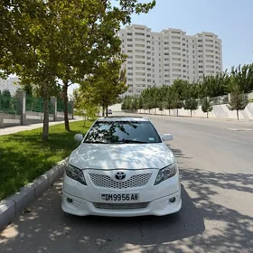 Toyota Camry 2011