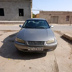 Toyota Camry 1998