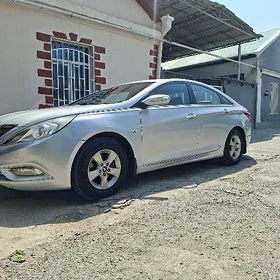 Hyundai Sonata 2011