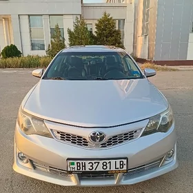 Toyota Camry 2013