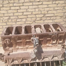 Блок цлиндров трактора К701