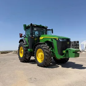 John Deere 2021