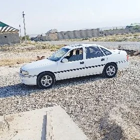 Opel Vectra 1989
