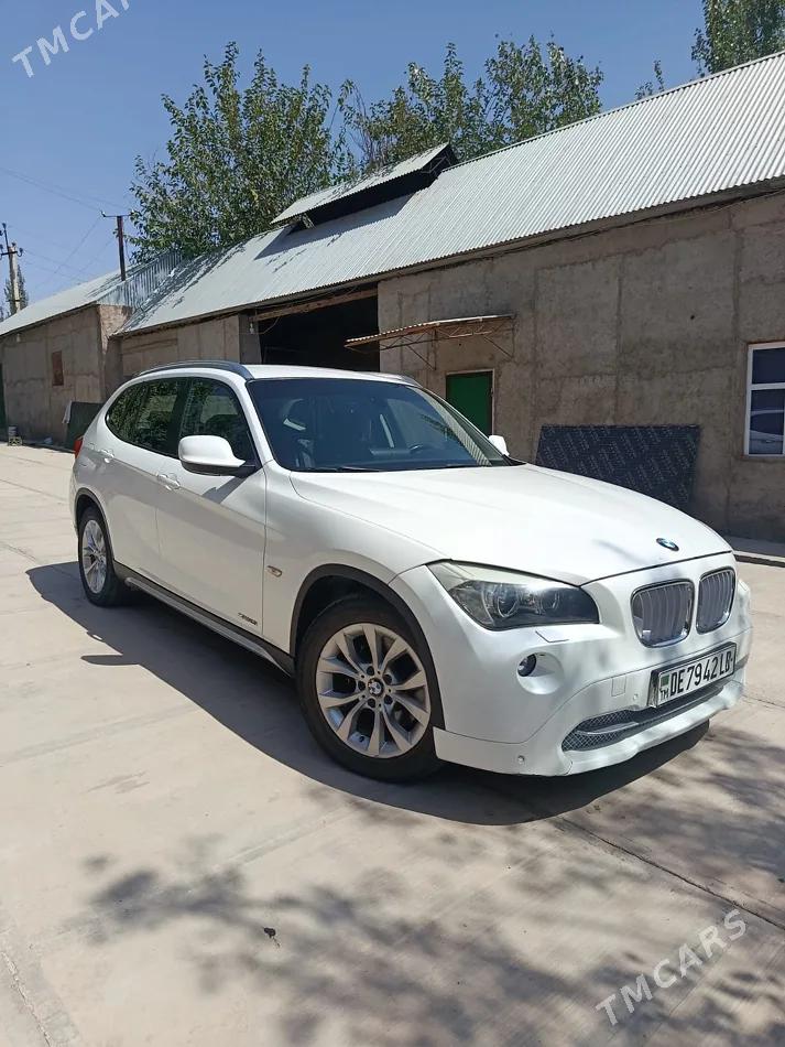 BMW X1 2012