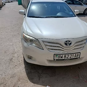 Toyota Camry 2011