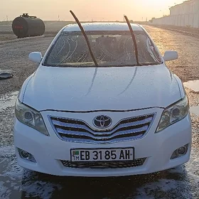 Toyota Camry 2010
