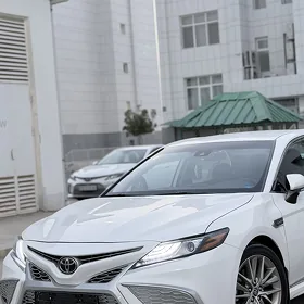 Toyota Camry 2022
