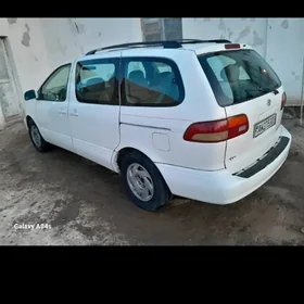 Toyota Sienna 2000