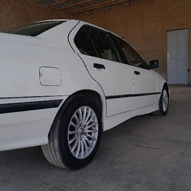 BMW 320 1991