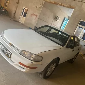 Toyota Camry 1993