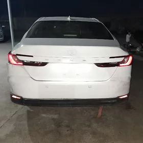Toyota Camry 2025
