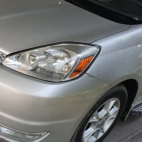 Toyota Sienna 2005